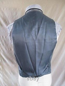 Hickey Freeman Customized vintage 70s 3 button dove gray 3 piece suit 40L